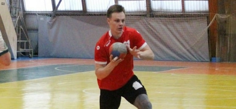 Левый полусредний Евгений Пасюк вновь будет играть за гродненский "Кронон" после службы в армии