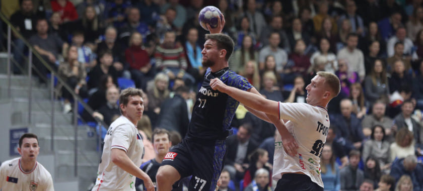 Волгоградский "Каустик" в гостях оказался сильнее ставропольского "Виктора" в единственном матче игрового дня Суперлиги