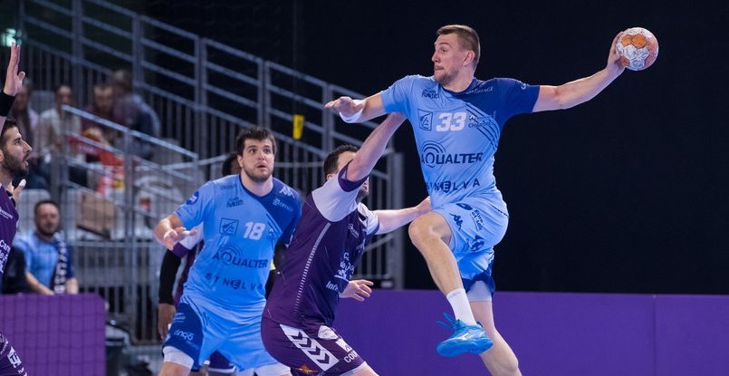 Украинец Сергей Онуфриенко в составе "Шартра" стал победителем турнира в первом французском дивизионе