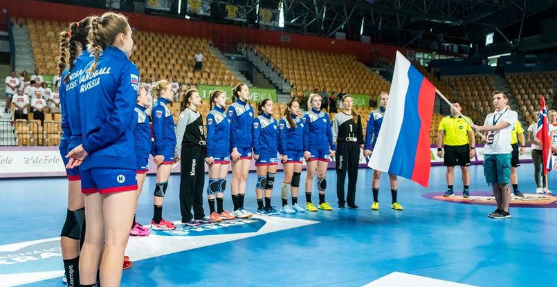 Девушки. ЧЕ-2019. Заслуженный тренер России Вячеслав Кириленко: "Девчата сражались в каждом матче, что меня особенно порадовало"