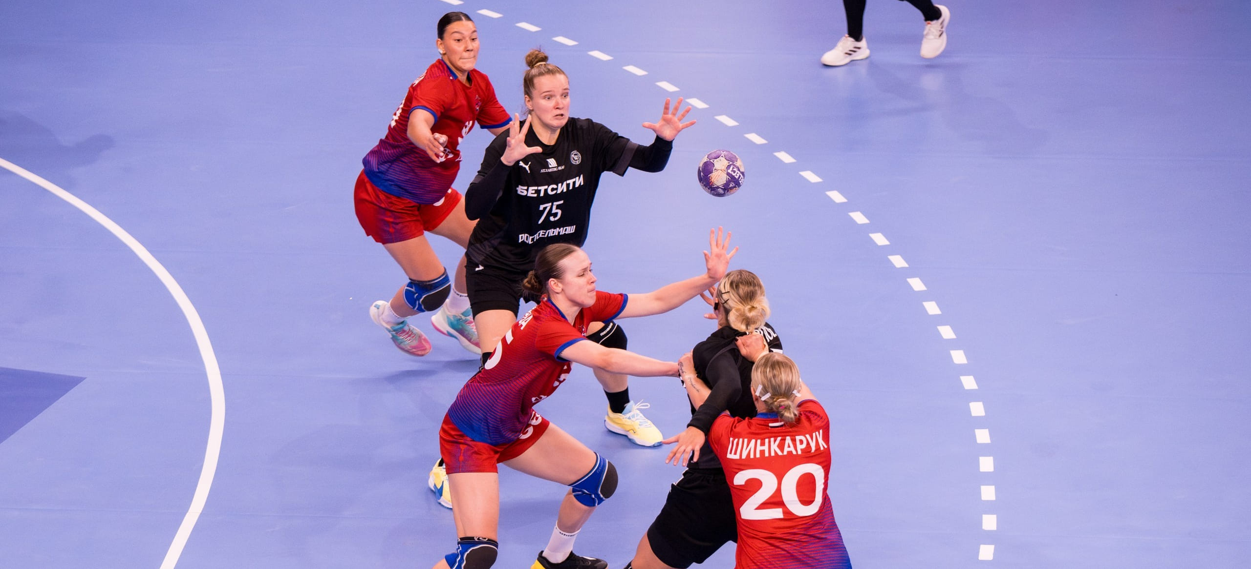 Нынешние ЦСКА и "Ростов" не затерялись бы в ЛЧ, "Черноморочка" будет третьей.  Прогноз Александра Реввы на сезон женской Суперлиги