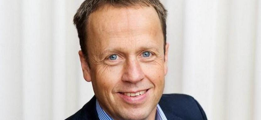 Бундеслига. Франк Боманн: "Если мы получим шанс играть в присутствии зрителей с октября, то избежим банкротства клубов в конце сезона"