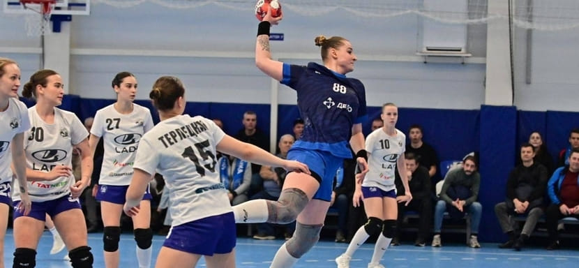 Новороссийская "Черноморочка" уверенно обыграла тольяттинскую "Ладу" в матче женского чемпионата России