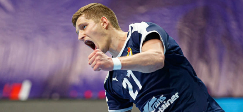 Сборная в Новогорске. Валентин Воробьев: "О вызове догадался сам — по суете вокруг"