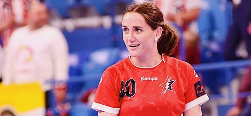 Россия. Елизавета Собина: "Мой папа уже третий год работает Дедом Морозом. Всё началось с покупки костюма"