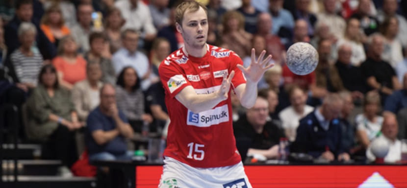 Левый полусредний датского "Ольборга" Андреас Хольст Йенсен выбыл на неопределённый срок из-за перелома носа