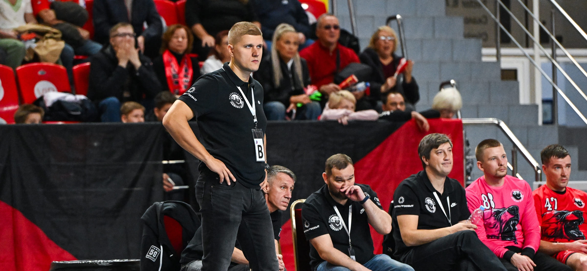 Валентин Бузмаков: "Мы не гонимся, чтобы не проиграть ни один матч, потому что у нас негладкий чемпионат"