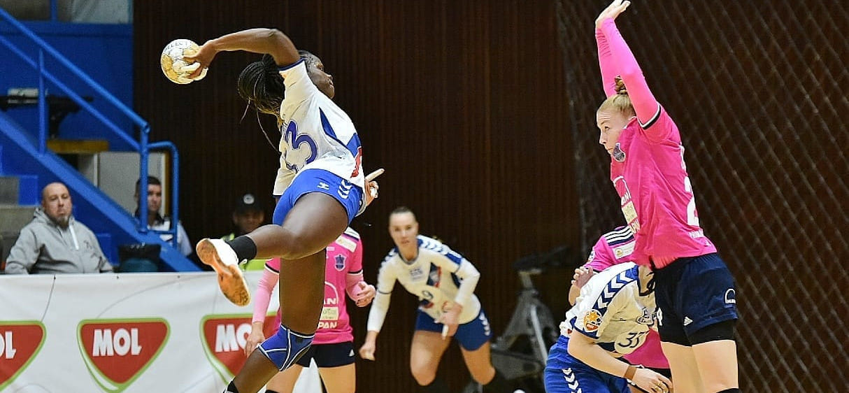 Румыния. Команда "Байя-Маре" притормозила "Крайову", которая в случае победы выходила на вторую позицию в чемпионате