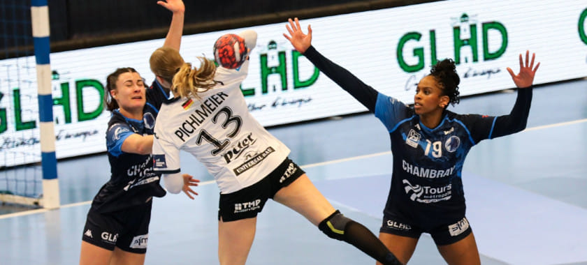 Европейская лига. "Тюрингер" на выезде сломил сопротивление "Шамбре". У вернувшейся Анники Лотт 9 голов и 100% реализации