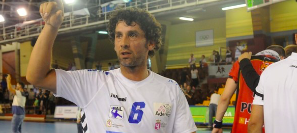 Испания. "Адемар" не продлил контракт с тренером дочерней команды клуба легендарным Хуанином Гарсией