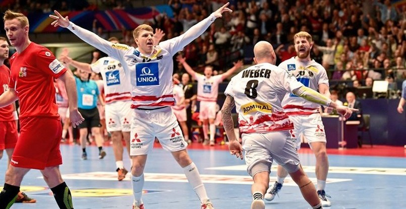 В Австрии определены лучшие игроки сезона. У мужчин награда досталась Лукасу Хутечеку, у женщин — Нине Найдхарт