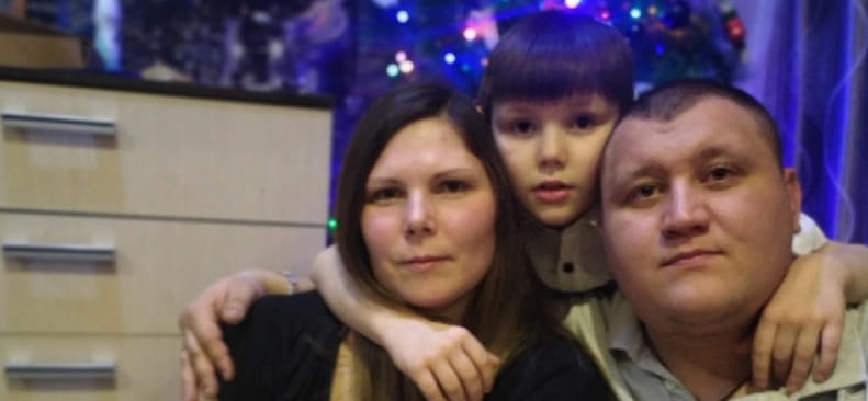 Дети, куклы, машинки и снег. Как порадовать семью на Новый год и самому запомнить праздник?