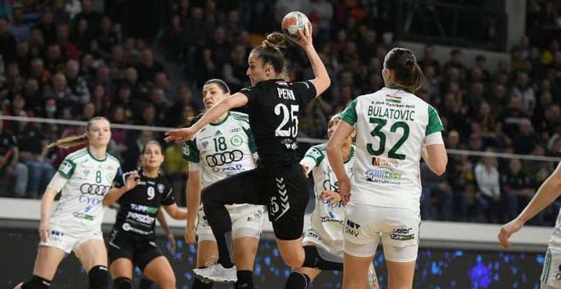 Венгрия. "Дьер" потерпел первое поражение в чемпионате, уступив на выезде "Шиофоку", и еще два результата среды