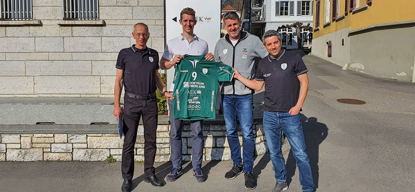 Швейцария. Немецкий левый полусредний Макс Даннмайер сменил "Амицитию" на "Ваккер"