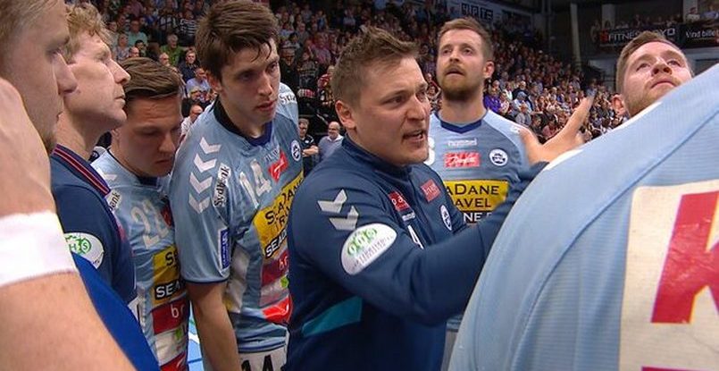 Кадровый слух. Преемником Матиаса Мадсена в "Хернинг-Икасте" будет рулевой мужского "Сондерюске" Каспер Кристенсен