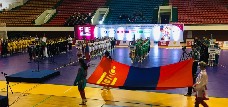 93:0 — невероятный счет в матче девичьих (U-19) сборных Узбекистана и Кыргызстана на старте турнира IHF Trophy