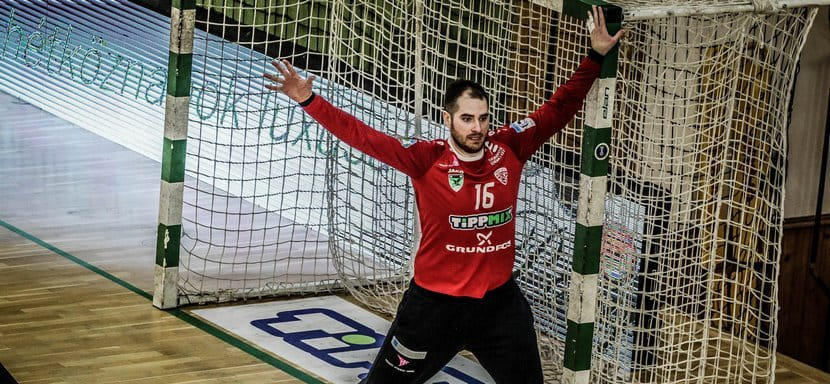 Венгрия. 31-летний вратарь Ласло Бартуц возвращается в "Татабанью" из "Дьёндьёша"