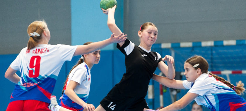 Глава "Юности Москвы" Василий Выборнов: "Не теряем надежды включить гандбол в школьные уроки физкультуры!"