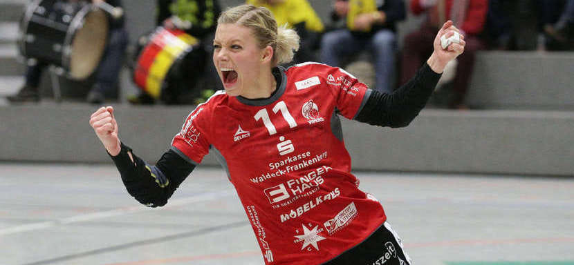 Женская бундеслига. 34-летняя левая крайняя Миранда Шмидт-Роббен вновь возобновила карьеру и будет выступать за "Тюрингер"