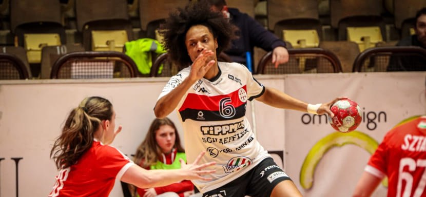 "Дебрецен" одержал уверенную домашнюю победу над "Будаёршем" в восемнадцатом туре женского чемпионата Венгрии