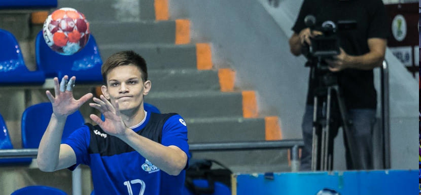 Olimpbet Суперлига. СКИФ расторг контракты с дисквалифицированными за манипуляции на ставках Максимом Ермолиным и Георгием Кириленко