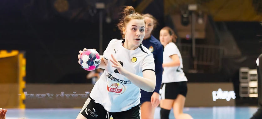 Россия. Меланья Пичугина: "На прошлых сборах записали рэп с Александрой Островской и Екатериной Махатадзе"