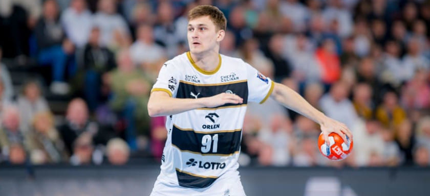 Правый крайний "Киля" Бенце Имре об интересе "Веспрема": "Это приятно, но в "Киле" мне доверяют. Склоняюсь к тому, чтобы остаться здесь"