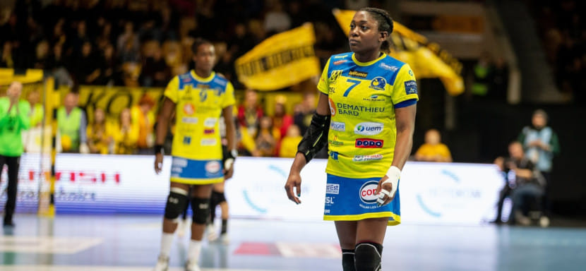 Звонок в Париж. Грас Заади: "Пришлите ссылку на это интервью. Кириллицу уже освоила"