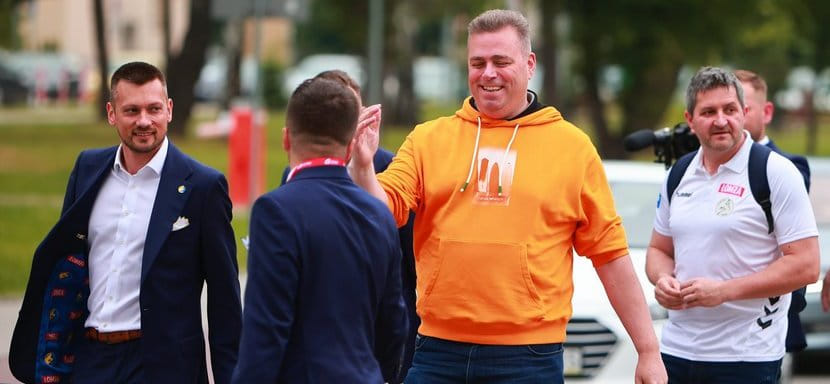 Польша. Бертус Серваас: "Кулеш принял предложение о контракте на год. Его новая команда не входит в число топ-лидеров европейского гандбола"