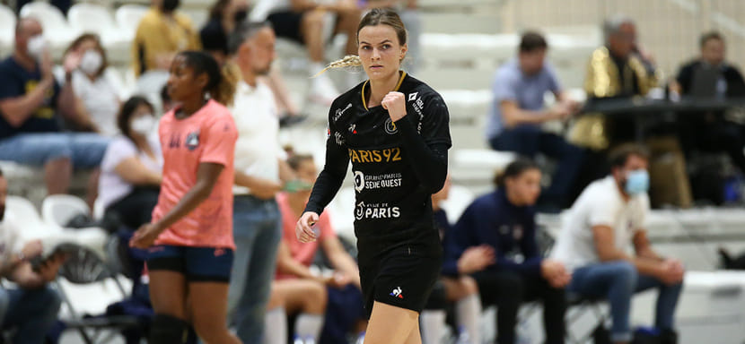 Франция. 27-летняя датская разыгрывающая Надя Оффендаль по окончании сезона сменит "Пари-92" на "Шамбре"