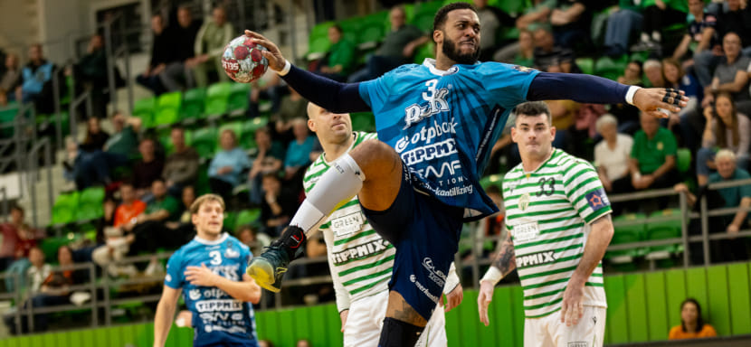 33-летний французский линейный Жереми Тото продолжит выступать за венгерский "Пик" до лета 2028 года