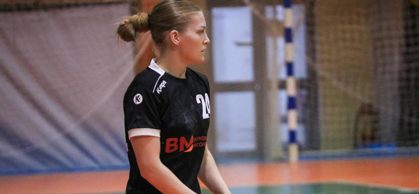 Анна Рябченко: "Меня сейчас настойчиво звали в "Ладу". Но как я могу бросить родной клуб в такой момент?"