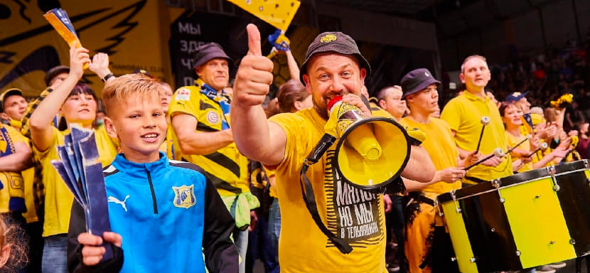 Фанатские истории. "Ростов". Жёлтая майка лидера, гнев французов и "Левый берег Дона" в Венгрии