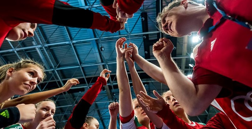 Девушки. ЧЕ-2019. Сборная Венгрии выиграла золотые медали, победив в финальном противостоянии команду Швеции