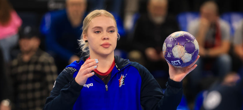 Ксения Закордонская: "Против "Ростова" с его мощными гандболистками играть тяжелее, чем против ЦСКА"