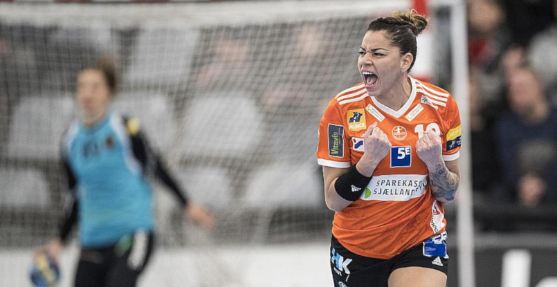 Дания. Игрок "Оденсе" Жессика Кинтино близка к возвращению после "бэби-паузы". Метте Транборг продолжает реабилитацию