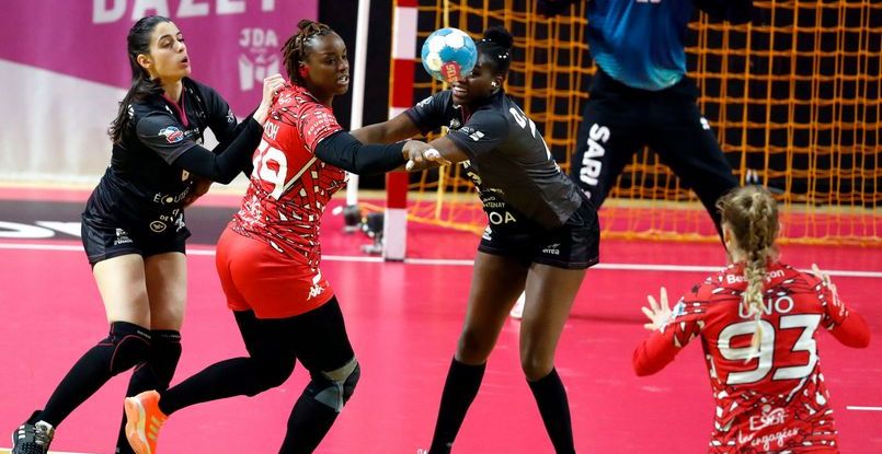 Франция. Левая полусредняя "Безансона" Каришма Эко перешла в "Сель-сюр-Бель" (Д2)