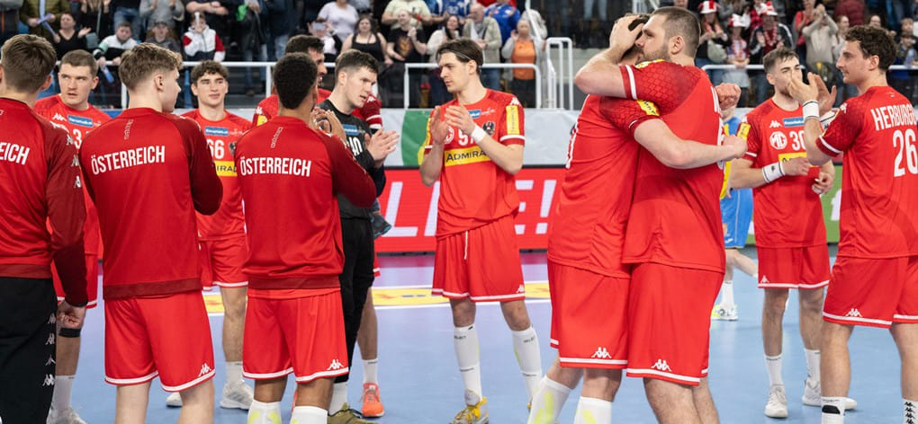 ЧЕ-2024. В воскресенье состоятся 13 отборочных матчей. Путевки в Германию вслед за Австрией и Францией могут завоевать пять сборных