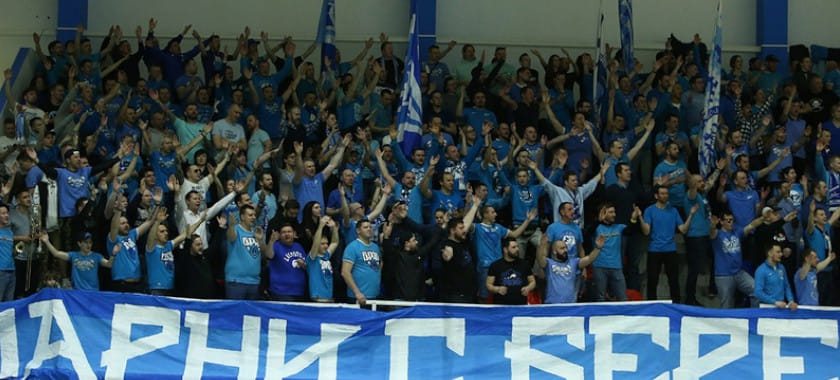 Olimpbet Суперлига. Фанатское объединение "Ландскрона" выложило видеозапись поддержки трибун на матче "Зенит" — "Чеховские медведи" (ВИДЕО)