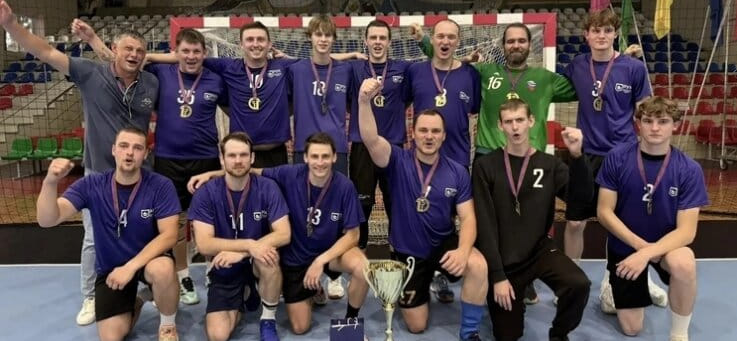 Представители Краснодарского кооперативного института стали чемпионами Краснодарского края по гандболу среди мужских команд