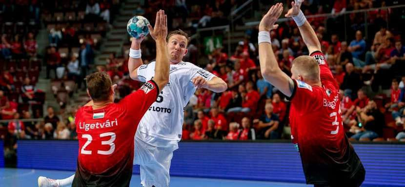 Бундеслига. Менеджер Сагосена: "Сандер не может жаловаться на зарплату в "Киле", но он мог бы зарабатывать больше в других клубах"