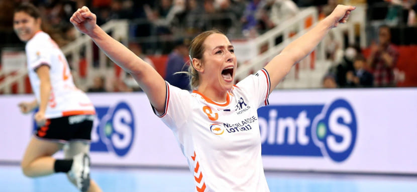 Дания. Лоис Аббинг: "За два года в России мои родители навещали меня только раз. Ведь для поездки нужны виза и много времени"