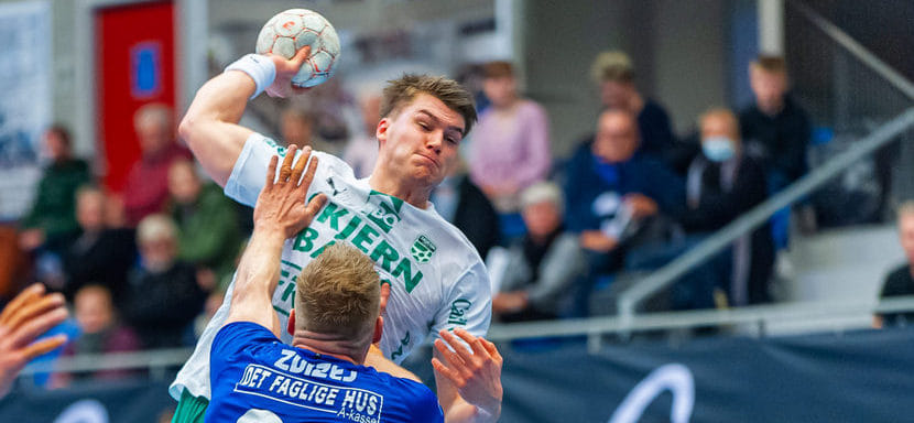 Трансферный слух. Исландский разыгрывающий датского "Скьерна" Элвар Йонссон продолжит карьеру в немецком "Мельзунгене"