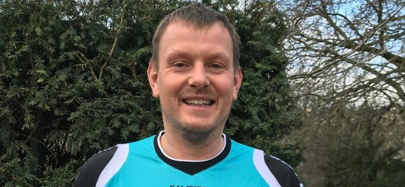 Дания. 46-летний голкипер "Гудме" Сорен Хаген не намерен завершать карьеру. Он будет выступать за ХЕЙ (Д2)