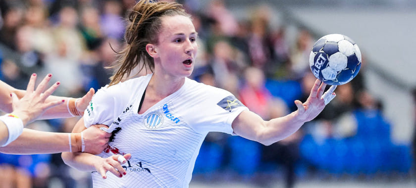 Групповой этап женской Европейской лиги стартовал с гостевой победы "Локомотивы" над "Ольденбургом". До перерыва хозяйки забросили всего 5 мячей