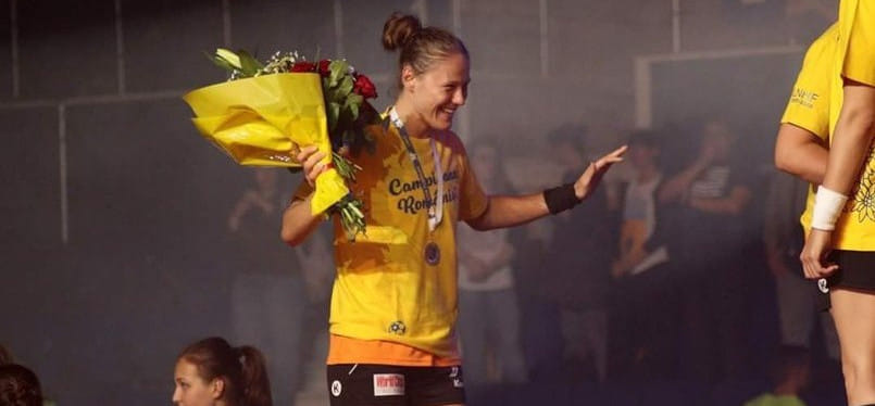 Суперлига. Анастасия Лобач: "В России классный чемпионат. Поиграла четыре месяца в "Гомеле". Побегала, покайфовала — но это не то"