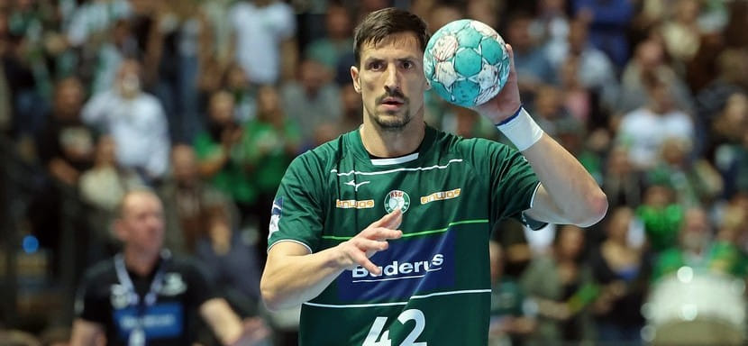 Бундеслига. Неманья Зеленович продлил контракт с "Вецларом". Венгр Жолт Краковски пополнит ряды команды летом