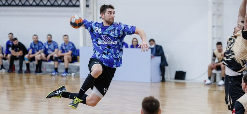 Польша. Российский полусредний "Хроброго" Антон Отрезов залечил травму, из-за которой пропустил большую часть первой половины сезона