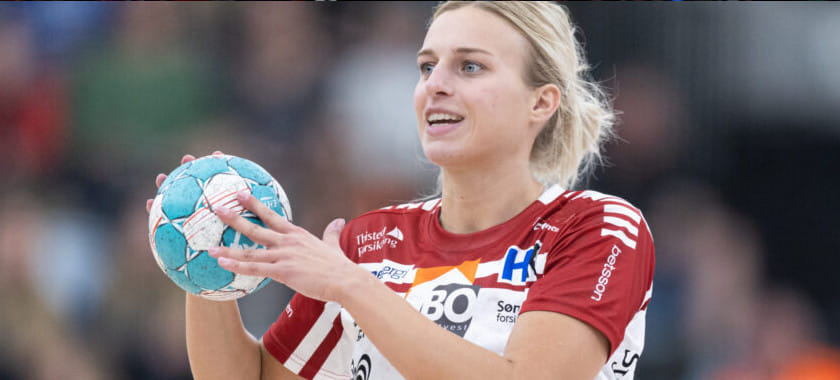 Разыгрывающая "Икаста" Симоне Петерсен может продолжить карьеру в "Виборге" уже сейчас. Её контракт с нынешним клубом рассчитан до лета