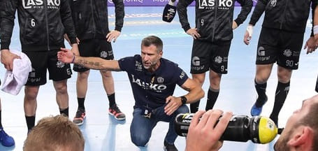 Лига чемпионов. Томаж Оцвирк о победе над "Загребом": "Борьба, целеустремленность, концентрация в атаке — я горжусь, что тренирую этих ребят!"